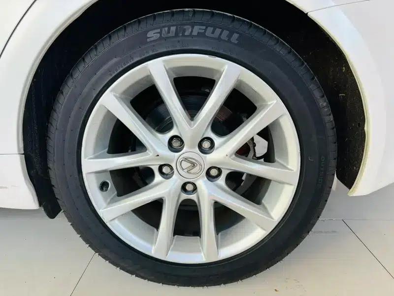 Lexus IS 2011 250 Sport Edition — миниатюра 7