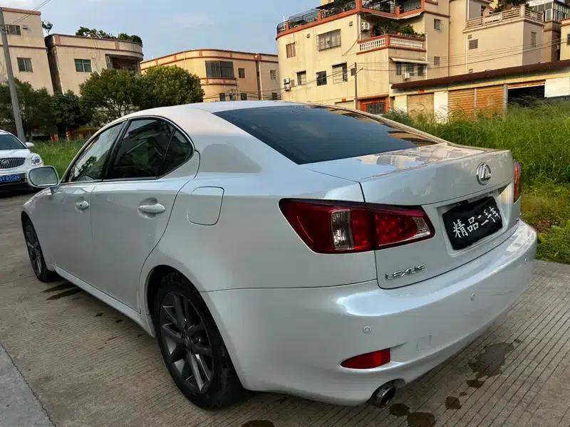 Lexus IS 2011 250 Sport Edition — миниатюра 4