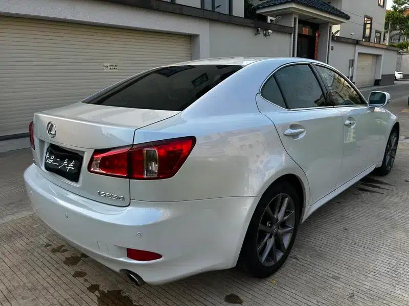 Lexus IS 2011 250 Sport Edition — миниатюра 6