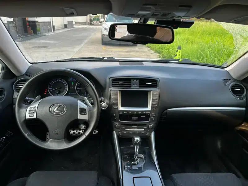 Lexus IS 2011 250 Sport Edition — миниатюра 8