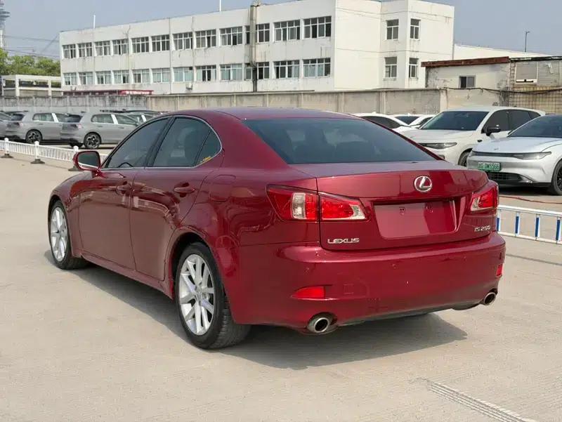 Lexus IS 2011 250 Sport Edition — миниатюра 4