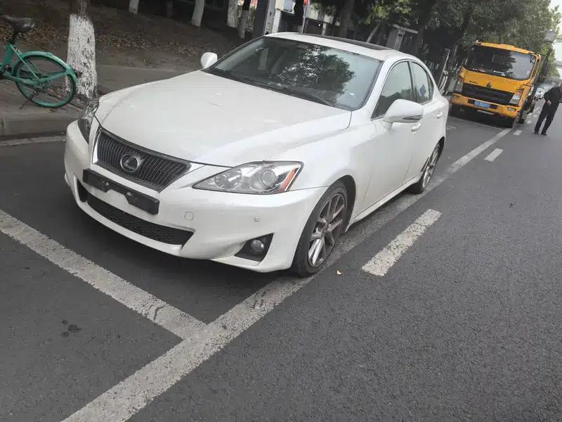 Lexus IS 2011 250 Sport Edition — миниатюра 1