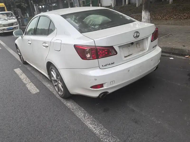 Lexus IS 2011 250 Sport Edition — миниатюра 4