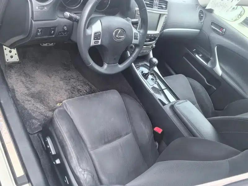 Lexus IS 2011 250 Sport Edition — миниатюра 9