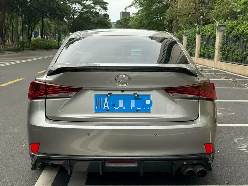 Lexus IS 2017 300 F SPORT Edition — миниатюра 4