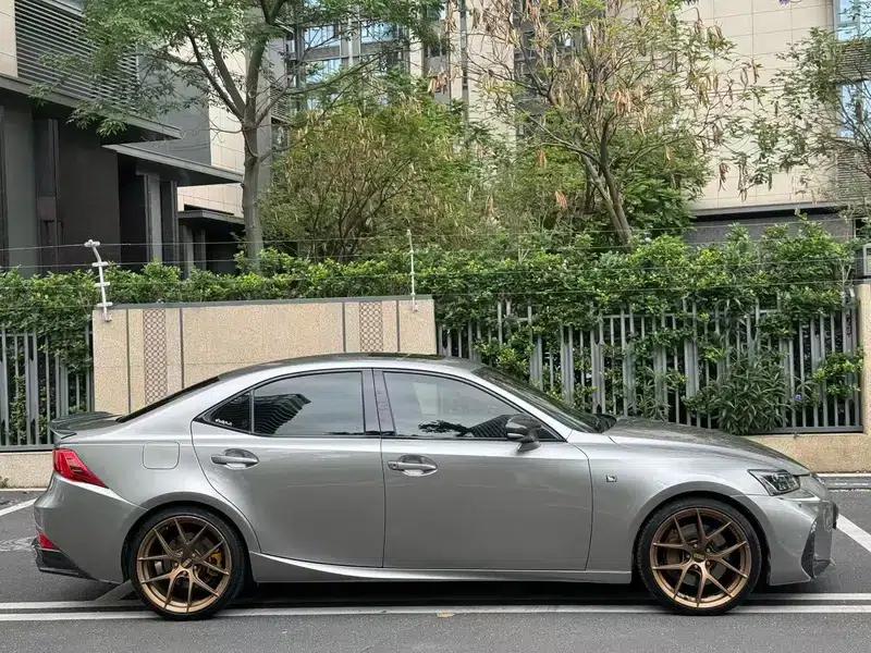 Lexus IS 2017 300 F SPORT Edition — миниатюра 5