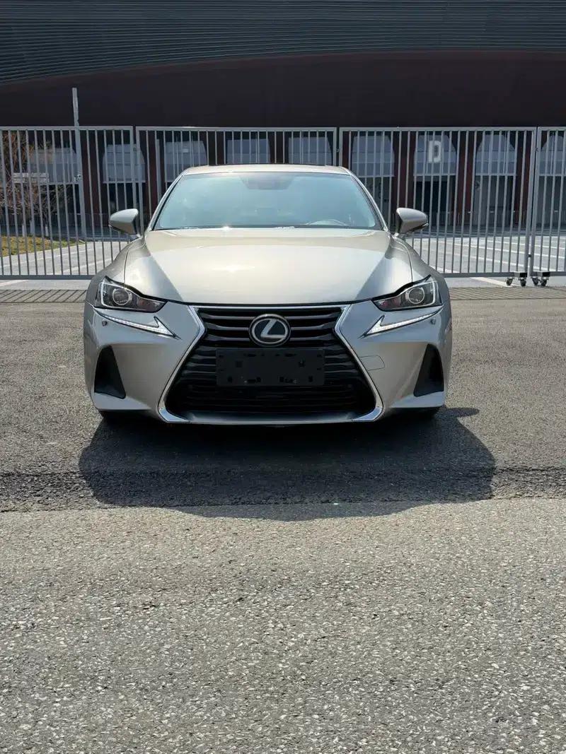 Lexus IS 2017 300 Leading Edition — миниатюра 2
