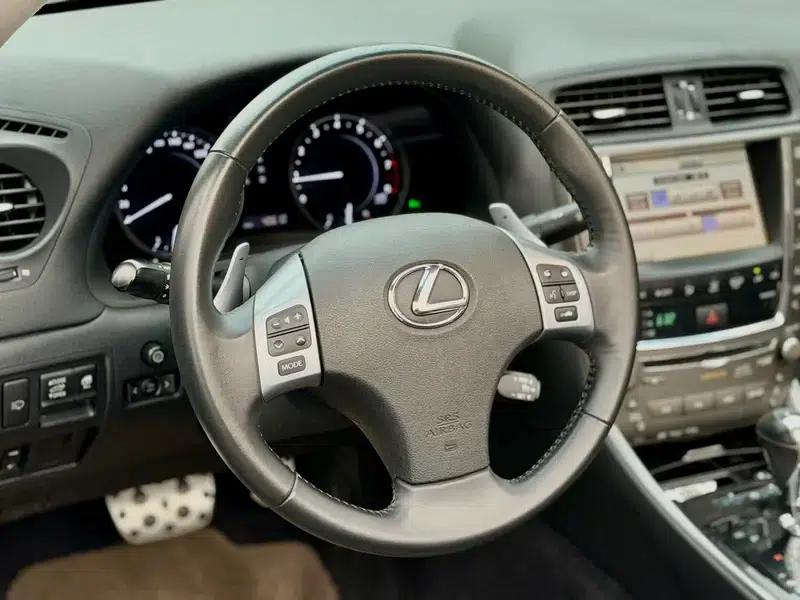 Lexus IS 2011 250C — миниатюра 12