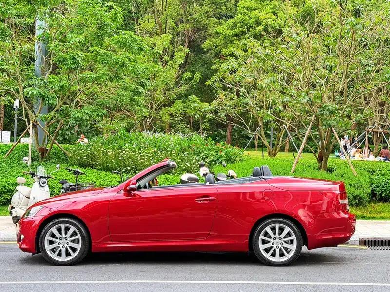 Lexus IS 2011 250C — миниатюра 9