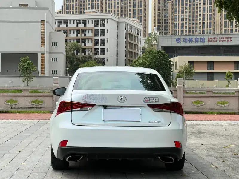 Lexus IS 2017 300 Leading Edition — миниатюра 5