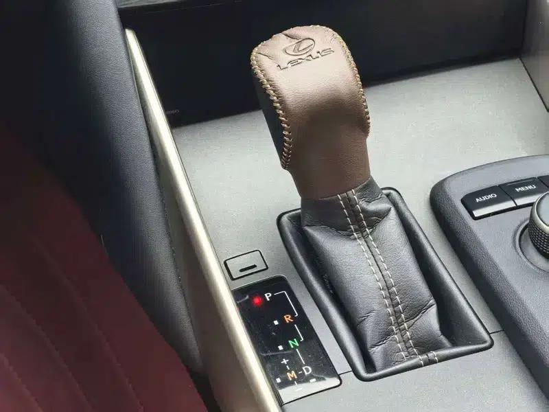 Lexus IS 2015 200t Leading Edition — миниатюра 14