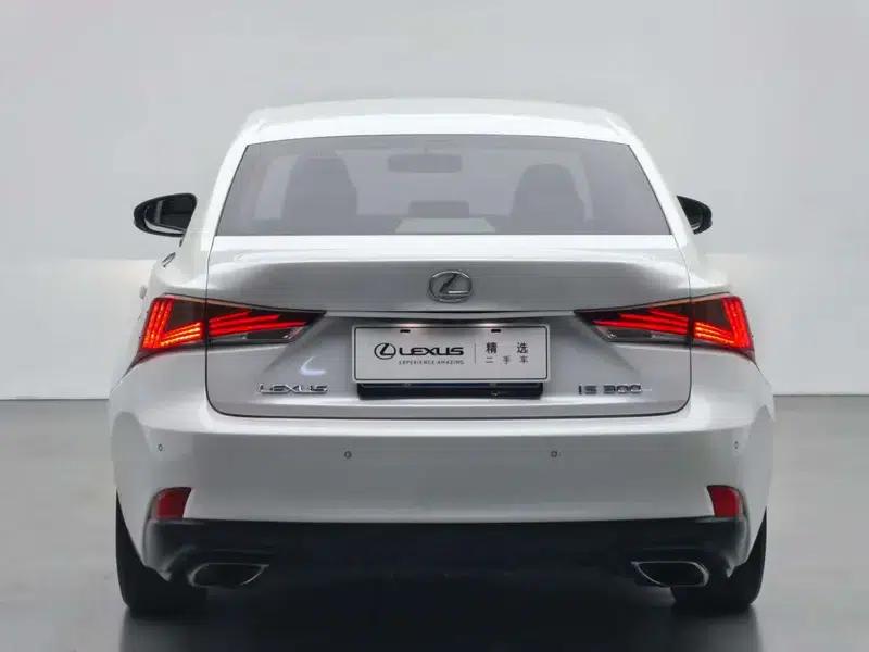 Lexus IS 2015 200t Leading Edition — миниатюра 3