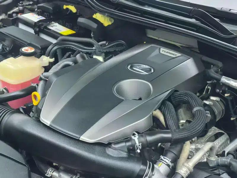 Lexus IS 2015 200t Leading Edition — миниатюра 4