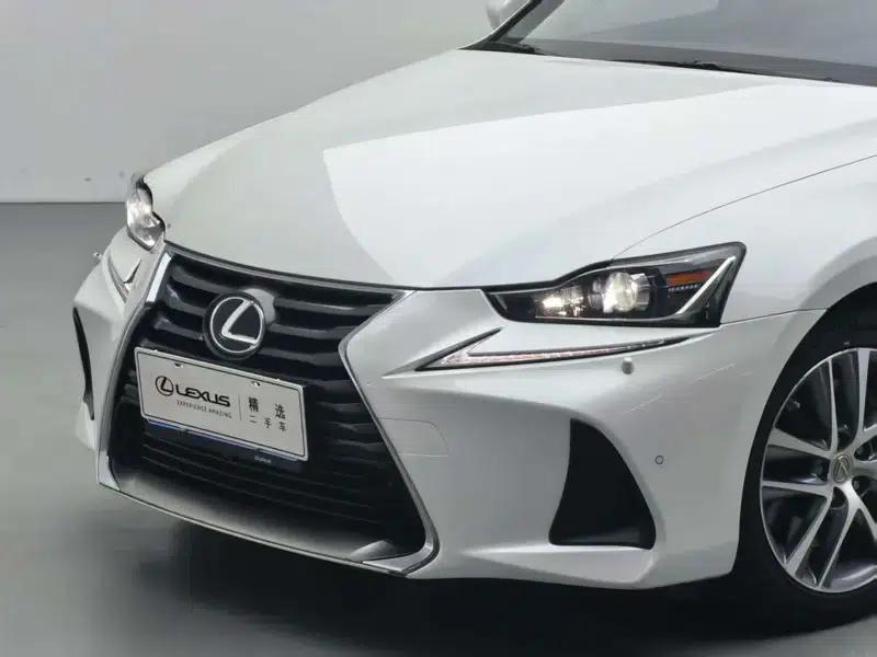 Lexus IS 2015 200t Leading Edition — миниатюра 7