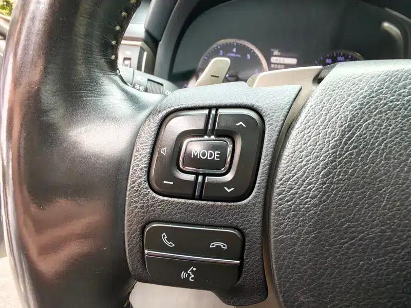 Lexus IS 2017 300 Sport Edition — миниатюра 21