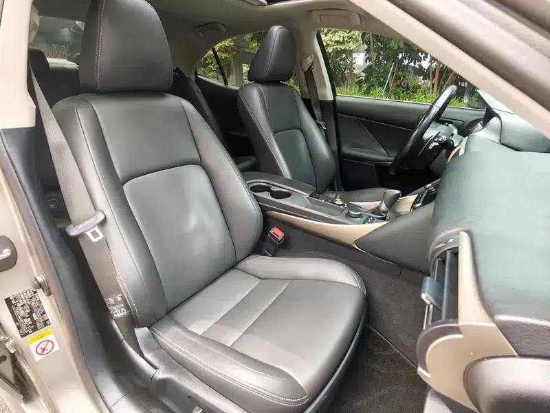 Lexus IS 2017 300 Sport Edition — миниатюра 27
