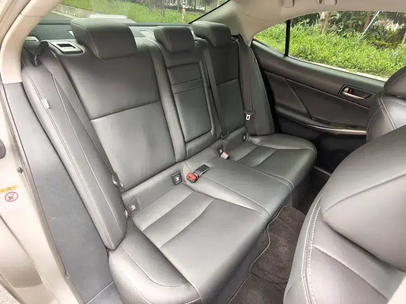 Lexus IS 2017 300 Sport Edition — миниатюра 30