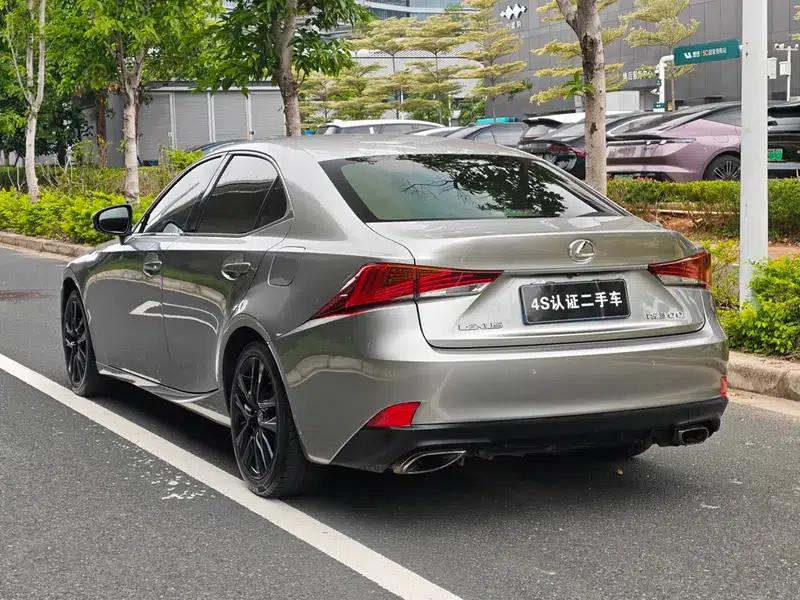 Lexus IS 2017 300 Sport Edition — миниатюра 4