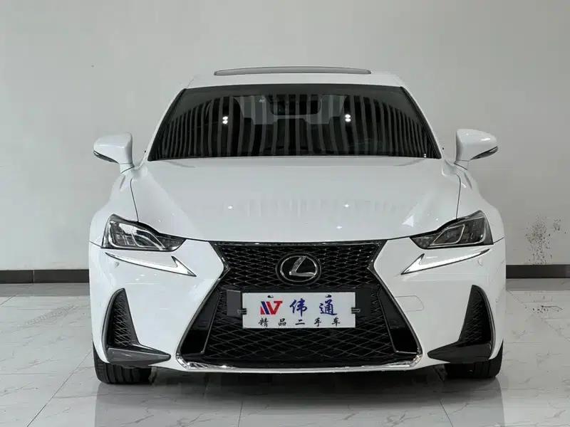 Lexus IS 2017 300 F SPORT Edition — миниатюра 2