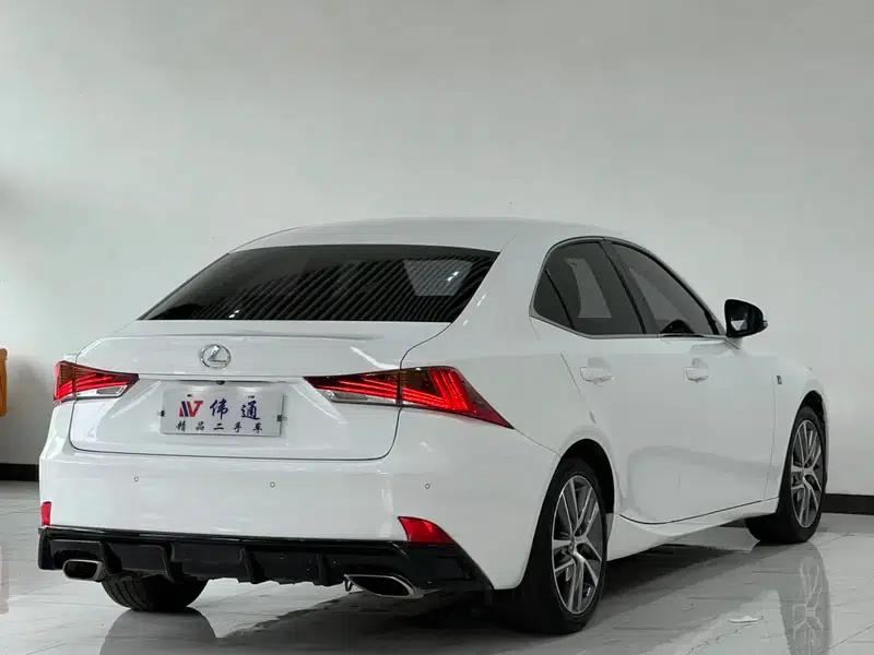 Lexus IS 2017 300 F SPORT Edition — миниатюра 6
