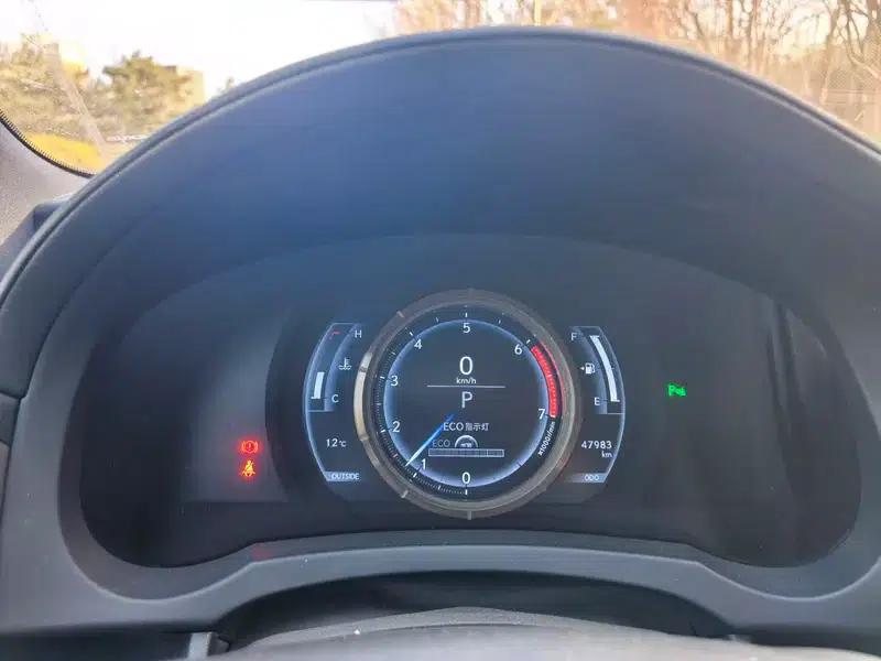 Lexus IS 2015 200t F SPORT — миниатюра 9