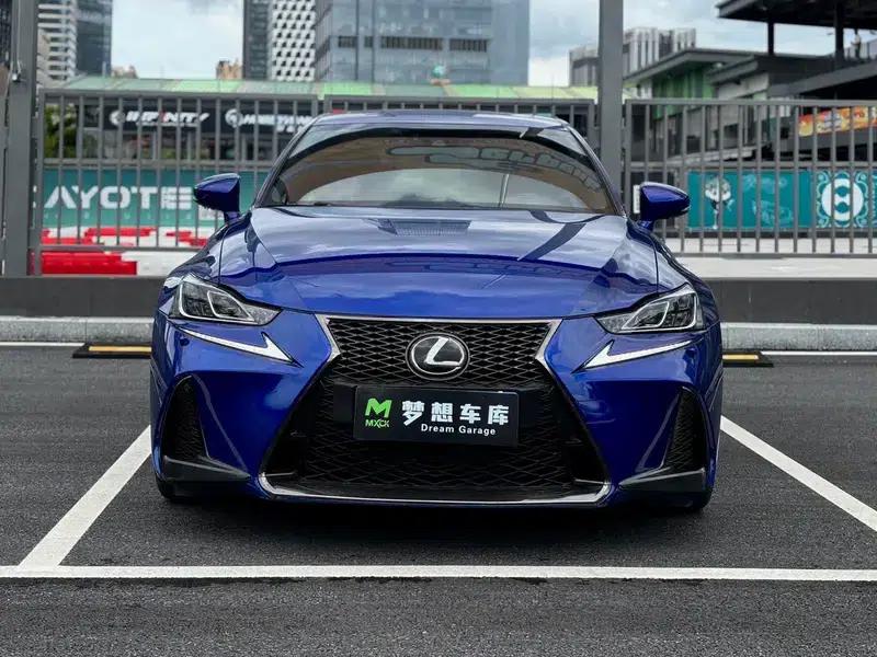 Lexus IS 2017 300 F SPORT Edition — миниатюра 2