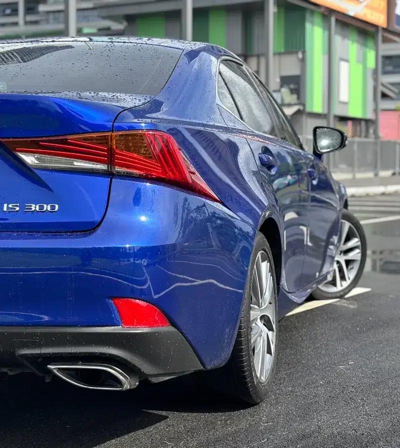 Lexus IS 2017 300 F SPORT Edition — миниатюра 13