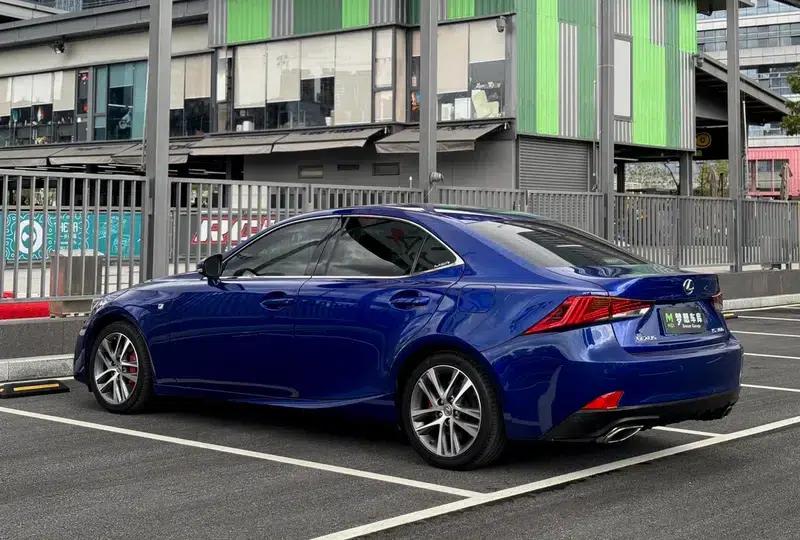 Lexus IS 2017 300 F SPORT Edition — миниатюра 5