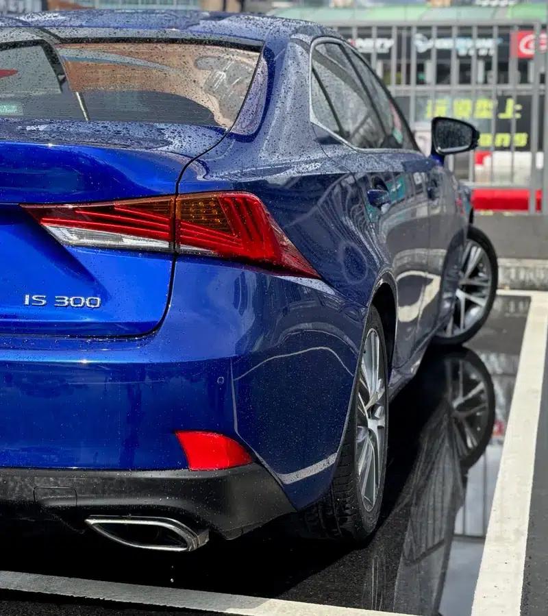 Lexus IS 2017 300 F SPORT Edition — миниатюра 9
