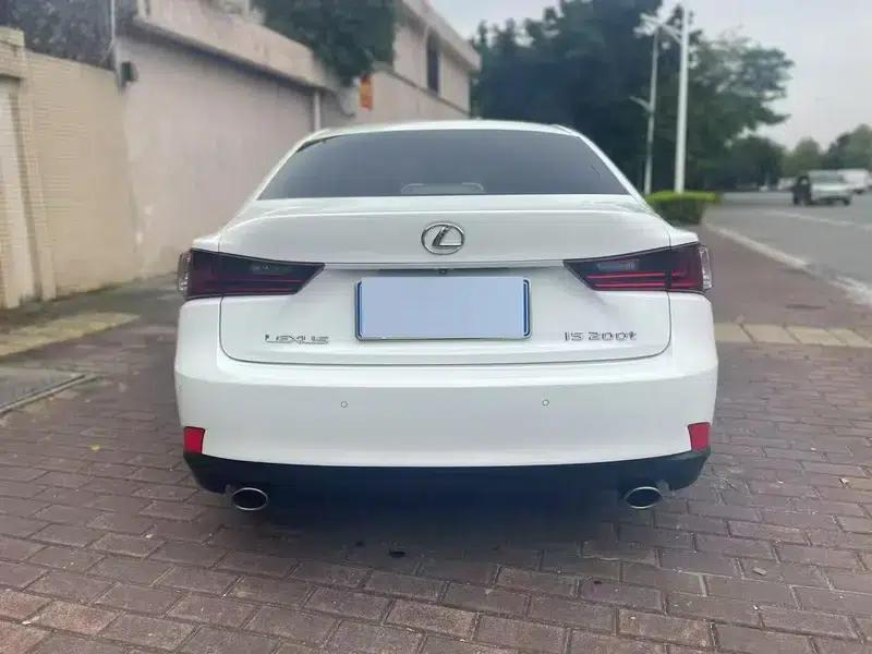 Lexus IS 2015 200t F SPORT — миниатюра 3