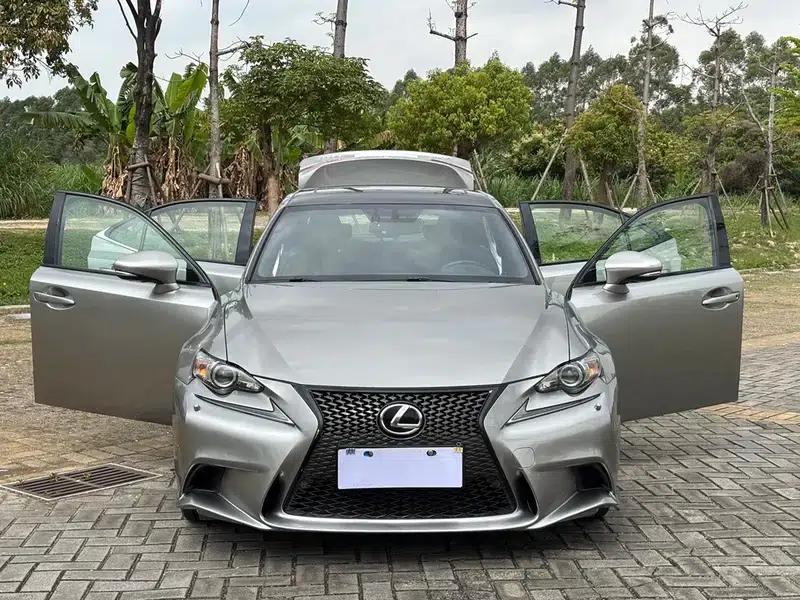 Lexus IS 2015 200t F SPORT — миниатюра 11