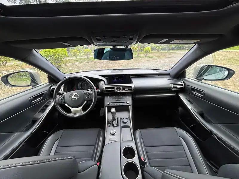 Lexus IS 2015 200t F SPORT — миниатюра 12