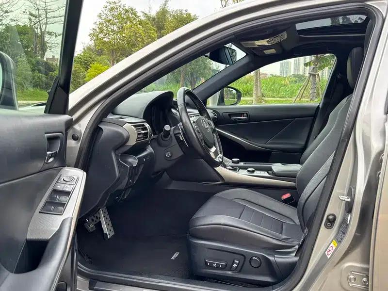 Lexus IS 2015 200t F SPORT — миниатюра 13