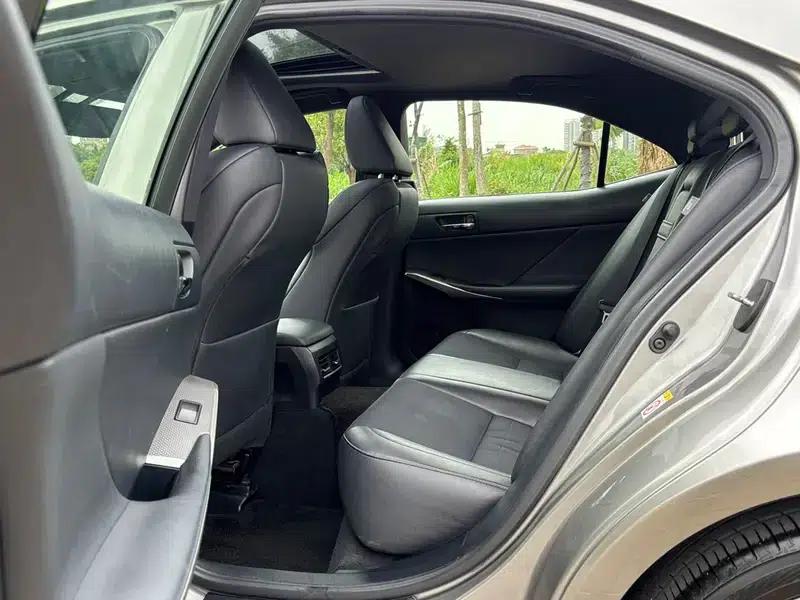 Lexus IS 2015 200t F SPORT — миниатюра 14