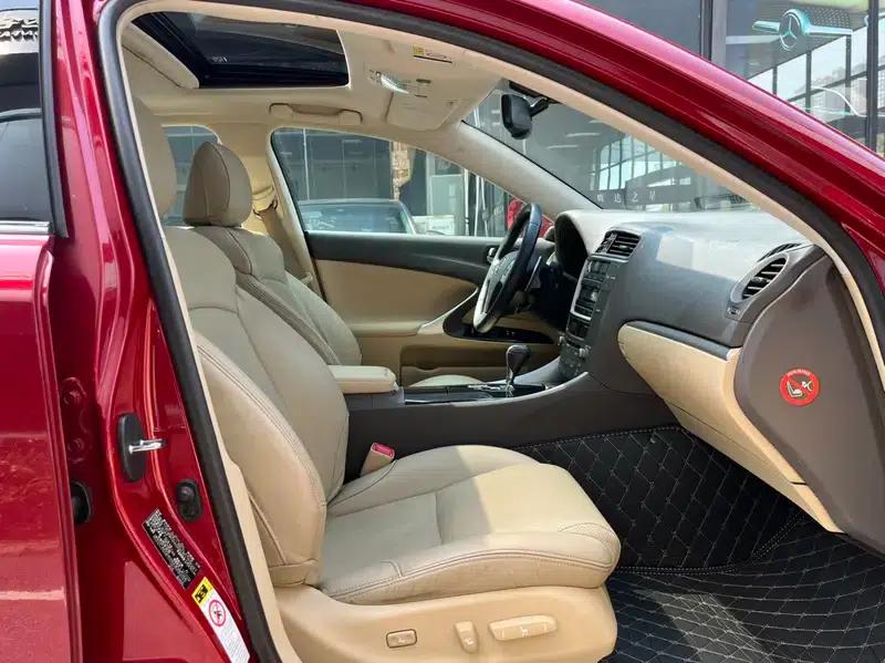 Lexus IS 2011 250 Sport Edition — миниатюра 15