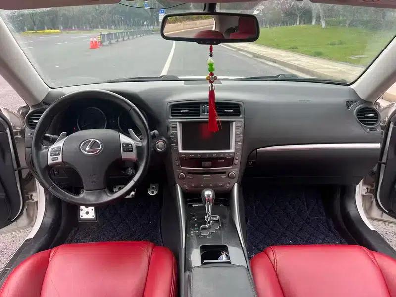 Lexus IS 2011 250 Sport Edition — миниатюра 11