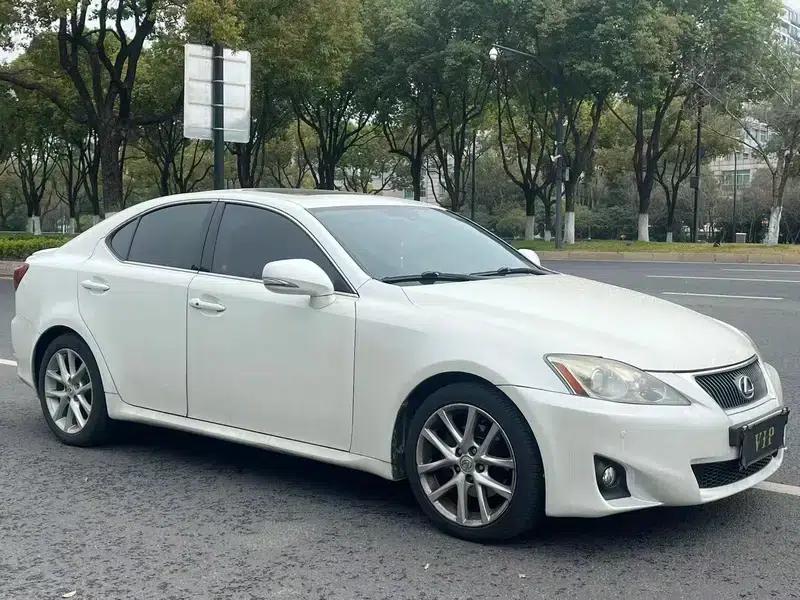 Lexus IS 2011 250 Sport Edition — миниатюра 3