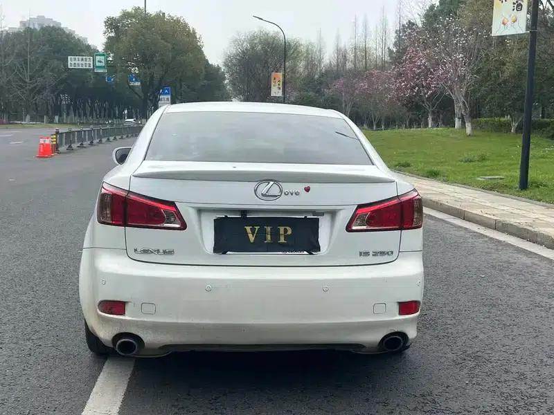 Lexus IS 2011 250 Sport Edition — миниатюра 6