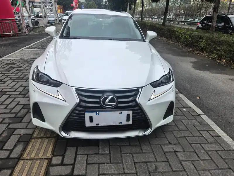 Lexus IS 2017 300 Leading Edition — миниатюра 2