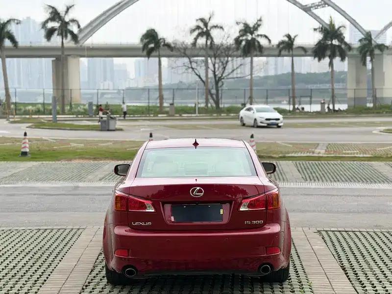 Lexus IS 2009 300 — миниатюра 5