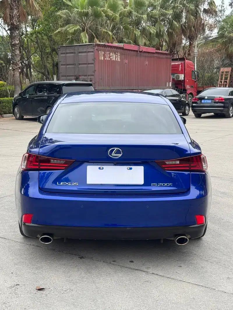 Lexus IS 2015 200t F SPORT — миниатюра 5