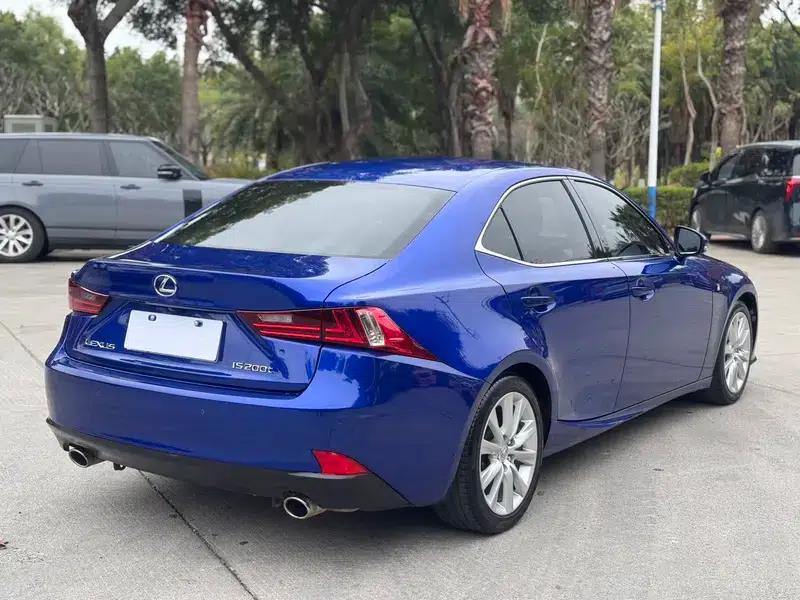 Lexus IS 2015 200t F SPORT — миниатюра 6