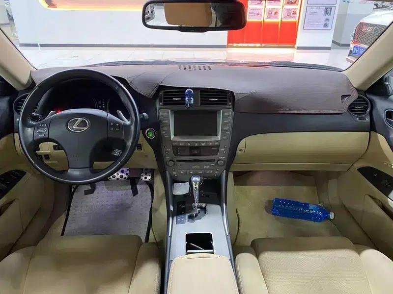 Lexus IS 2006 300 — миниатюра 7