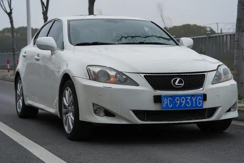 Lexus IS 2008 300 Luxury Edition — миниатюра 3