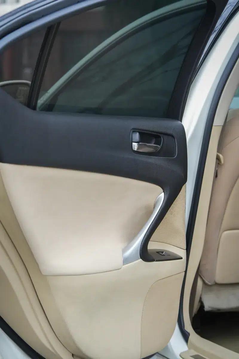 Lexus IS 2008 300 Luxury Edition — миниатюра 21