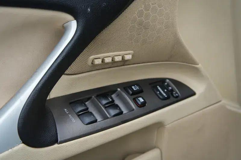 Lexus IS 2008 300 Luxury Edition — миниатюра 29