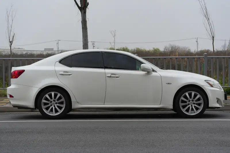 Lexus IS 2008 300 Luxury Edition — миниатюра 8
