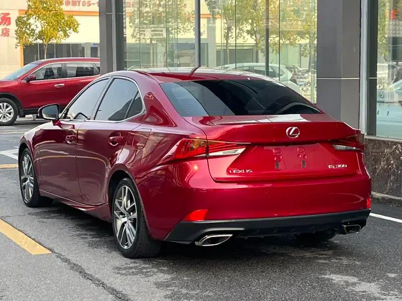 Lexus IS 2017 300 Sport Edition — миниатюра 3