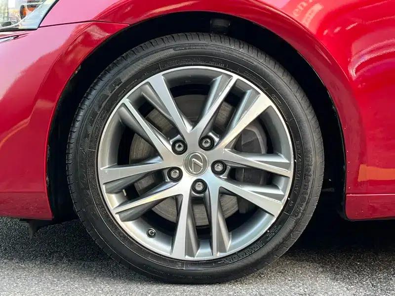 Lexus IS 2017 300 Sport Edition — миниатюра 6