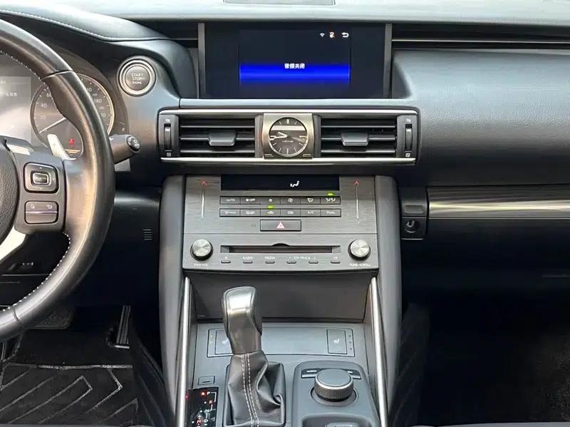 Lexus IS 2017 300 Sport Edition — миниатюра 7